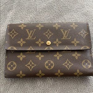 Louis Vuitton Passport organizer